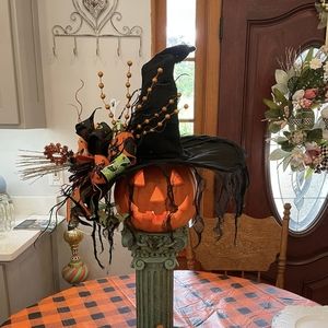 Meet your Posher, Sandy